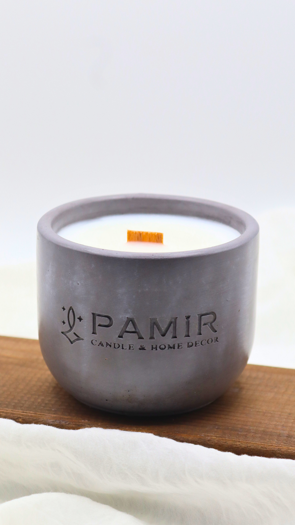 Pamir Modern Saksı Taş Mum Koleksiyonu: Estetik Tasarım ve Doğal Renklerin Buluşması