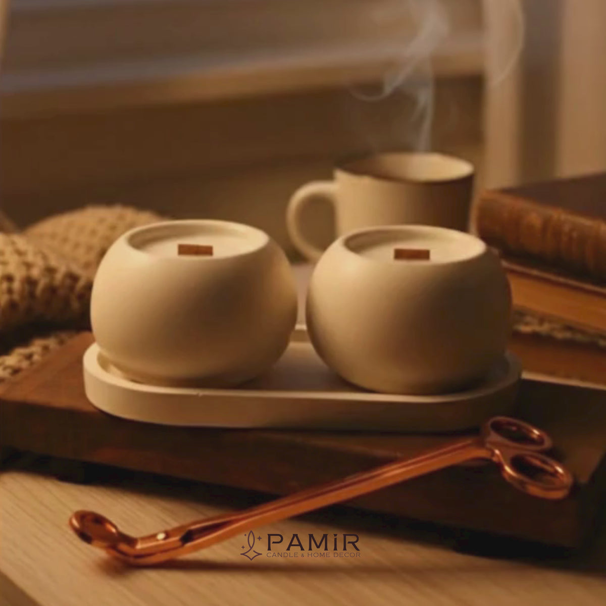 Dekoratif 2'li Vanilya Kokulu Mum Ve Oval Tabak Set